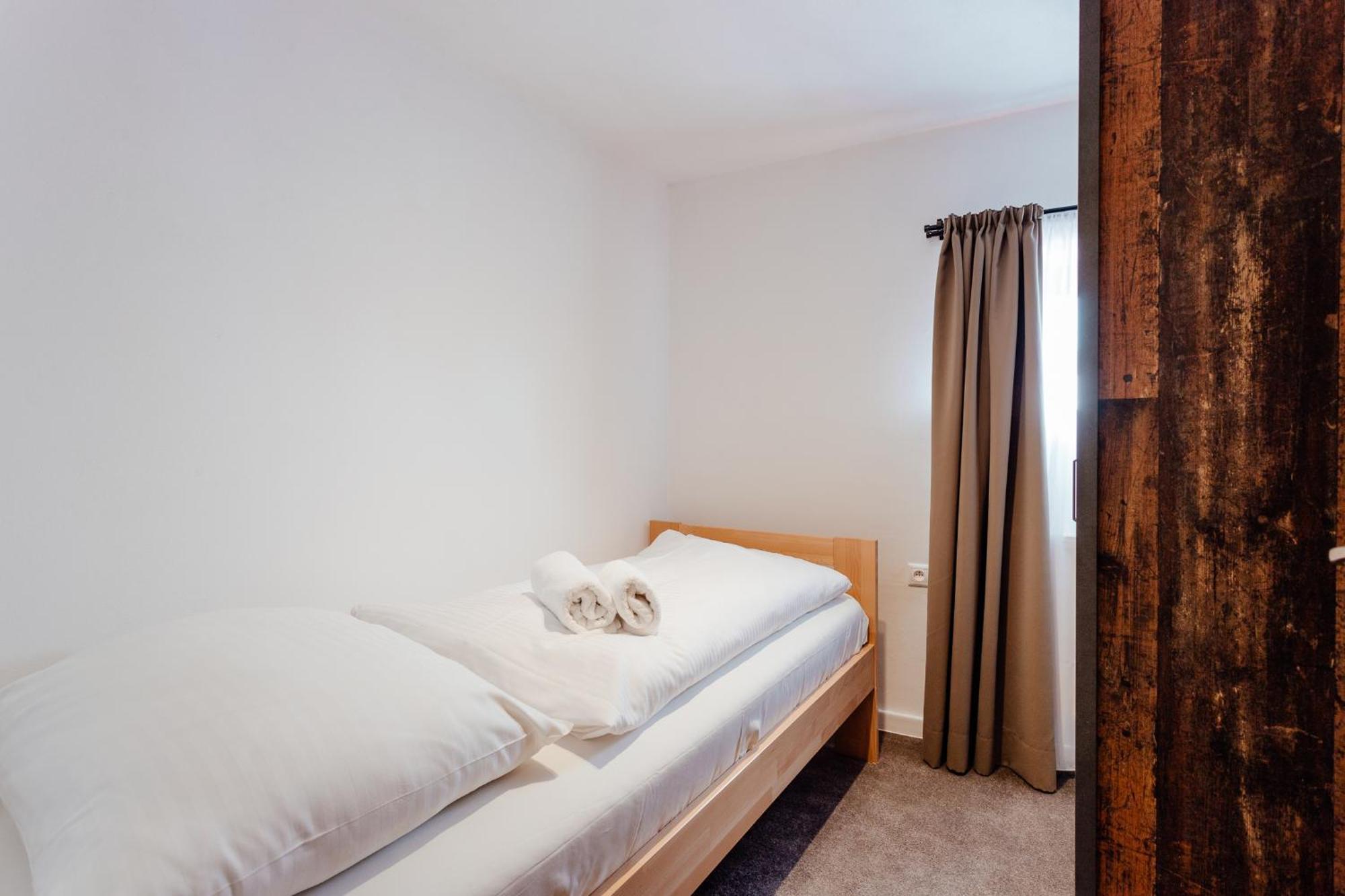 Botanicky Dvor Aparthotel บันสกา ชีอาว์นีซา ภายนอก รูปภาพ
